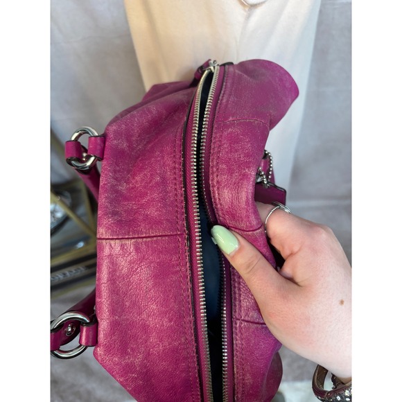 Coach Madison Lindsey Satchel Magenta Pink Leather Handbag 21222 - Picture 6 of 8